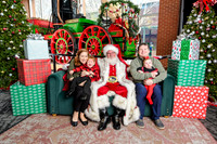 RKPhoto-2025-TheCharlestonSanta-Nov30-0950