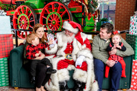 RKPhoto-2025-TheCharlestonSanta-Nov30-0956