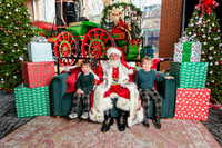 RKPhoto-2025-TheCharlestonSanta-Nov30-0958