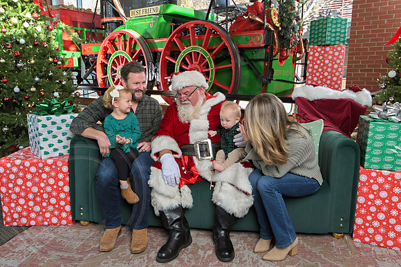 The Charleston Santa 2024-Dec15-2875
