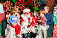 RKPhoto-2025-TheCharlestonSanta-Dec6-1436