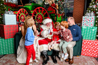 RKPhoto-2025-TheCharlestonSanta-Dec6-1437