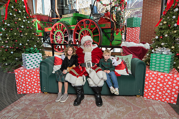 The Charleston Santa 2024-Dec15-2766