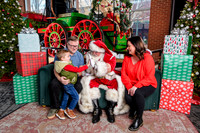 RKPhoto-2025-TheCharlestonSanta-Dec14-3628