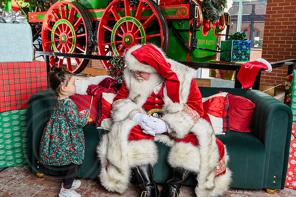RKPhoto-2025-TheCharlestonSanta-Dec14-3712