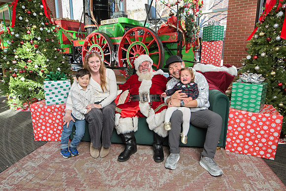 The Charleston Santa 2024-Dec15-3033