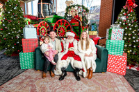 RKPhoto-2025-TheCharlestonSanta-Dec20-4214