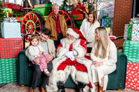 RKPhoto-2025-TheCharlestonSanta-Dec20-4218