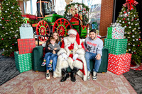 RKPhoto-2025-TheCharlestonSanta-Dec21-4767