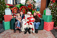 RKPhoto-2025-TheCharlestonSanta-Dec21-4772