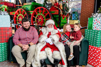 RKPhoto-2025-TheCharlestonSanta-Dec21-4781