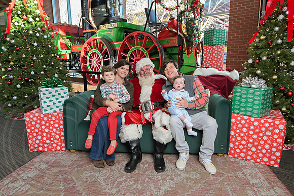 The Charleston Santa 2024-Dec14-2433