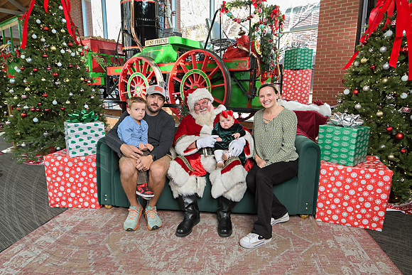 The Charleston Santa 2024-Dec15-2932