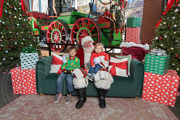 The Charleston Santa 2024-Dec14-2351
