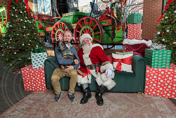 The Charleston Santa 2024-Dec22-4120