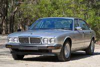 1990-Jaguar-XJ6-001