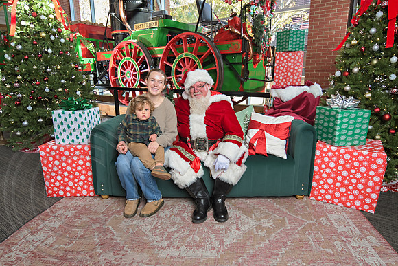The Charleston Santa 2024-Nov30-0535