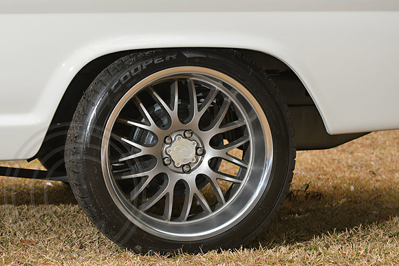 1967-Ford-F100-009