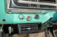 1967-Ford-F100-015