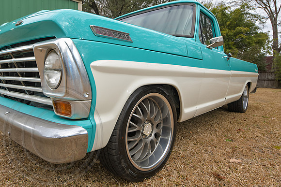 1967-Ford-F100-087