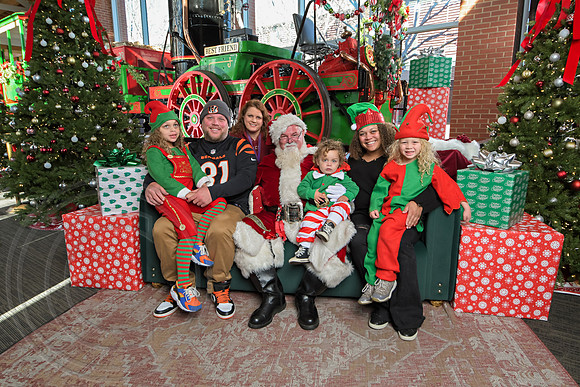 The Charleston Santa 2024-Dec22-4023