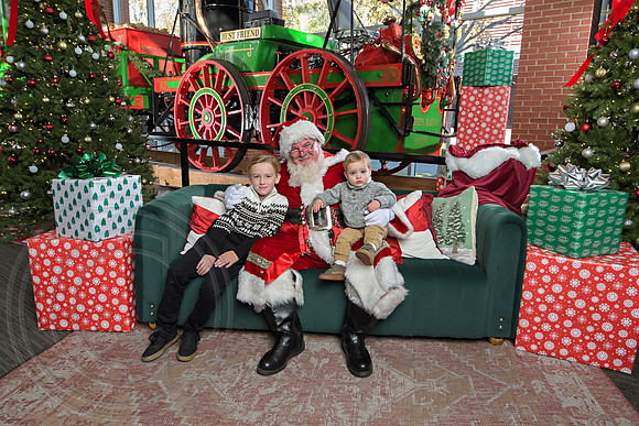 The Charleston Santa 2024-Dec7-1676