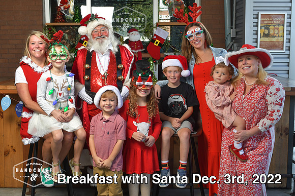 RKPhoto-BreakfastWithSanta2022-040