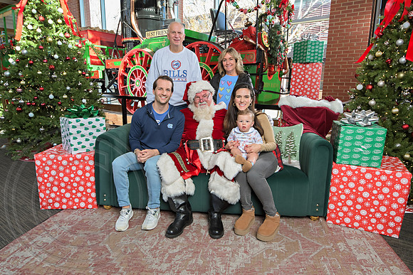 The Charleston Santa 2024-Dec15-2857