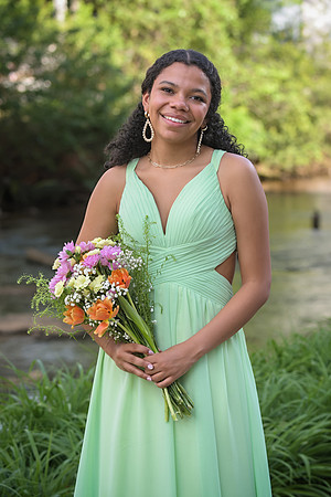 RKPhoto-2024-FallsPark-PromPics-79