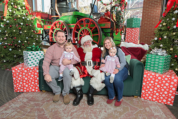 The Charleston Santa 2024-Dec15-2848