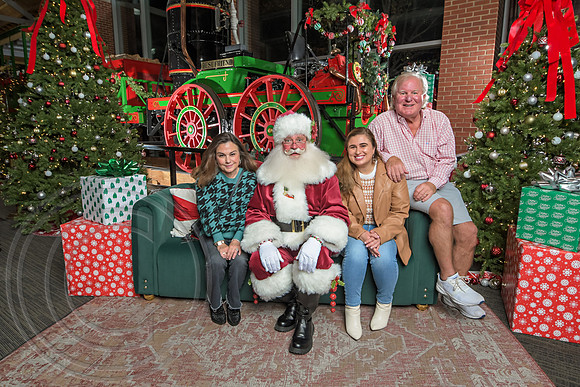 The Charleston Santa 2024-Dec10-2318