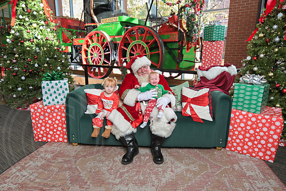 The Charleston Santa 2024-Dec1-0967