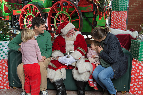 The Charleston Santa 2024-Dec21-3195