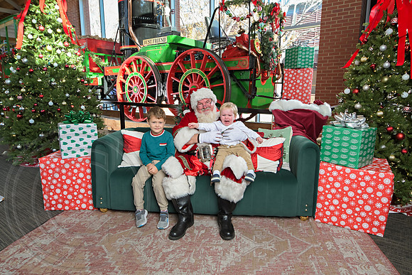 The Charleston Santa 2024-Dec14-2459