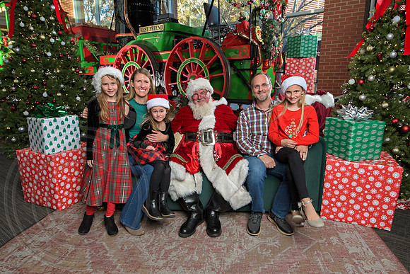 The Charleston Santa 2024-Dec7-1795