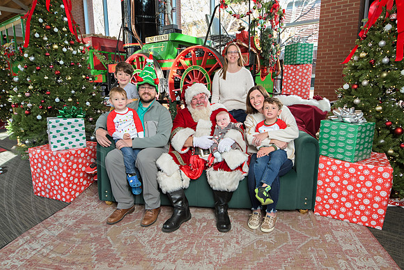 The Charleston Santa 2024-Dec14-2544