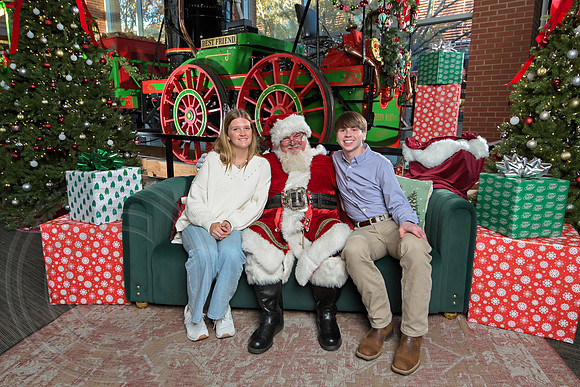 The Charleston Santa 2024-Dec7-1813