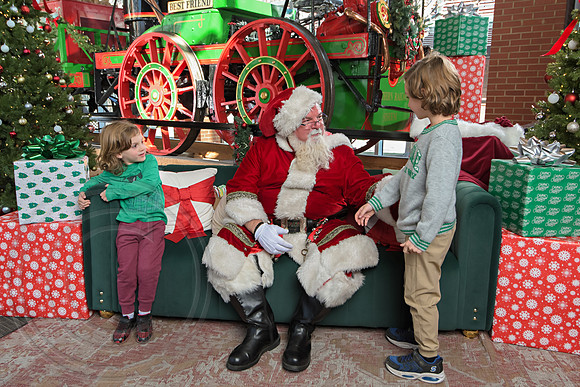 The Charleston Santa 2024-Dec22-3821