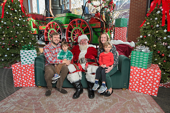 The Charleston Santa 2024-Dec14-2363