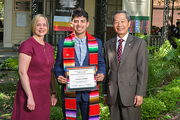 RKPhoto-2024-CofCSpringGraduation-074