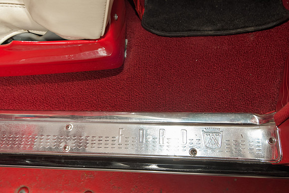 RKPhoto-1957FordFairlane-088