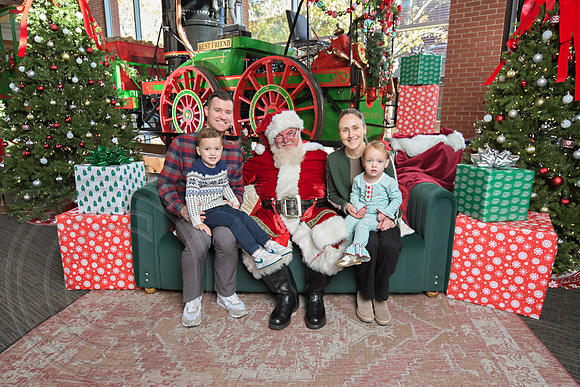 The Charleston Santa 2024-Nov30-0520