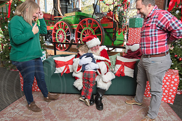 The Charleston Santa 2024-Dec1-0859