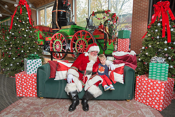 The Charleston Santa 2024-Nov29-0011