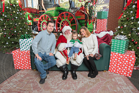 The Charleston Santa 2024-Dec1-0883