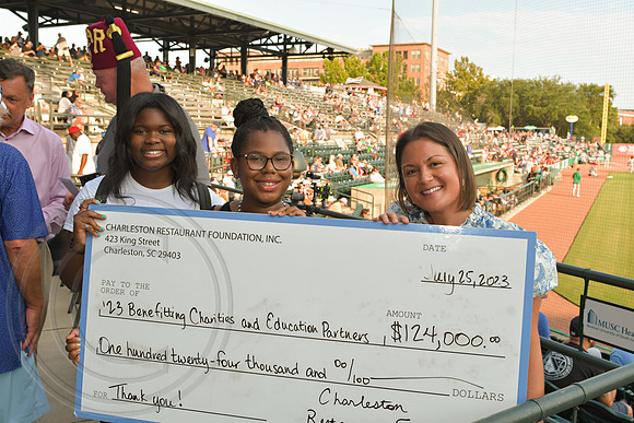 RKPhoto-LHA-RiverdogsGame2023-037