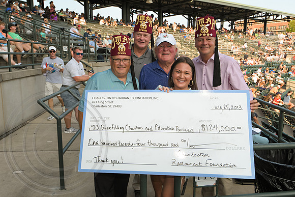 RKPhoto-LHA-RiverdogsGame2023-043