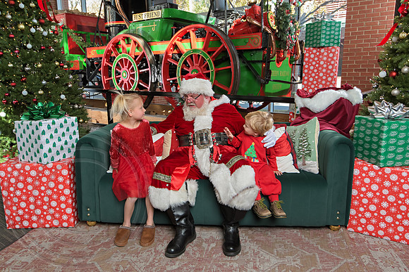 The Charleston Santa 2024-Dec7-1600