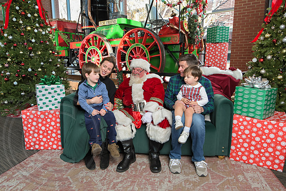 The Charleston Santa 2024-Dec14-2519