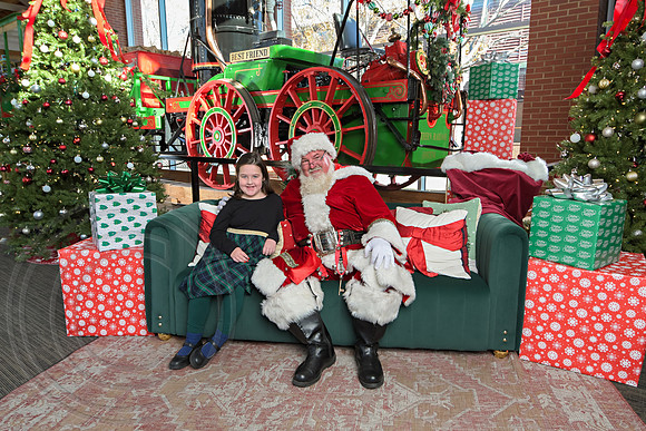 The Charleston Santa 2024-Dec14-2446